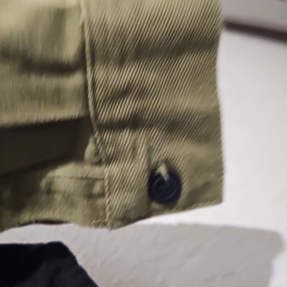 Men’s Forever 21 Twill Colorblock Shirt Black/Olive Medium - Picture 6 of 7